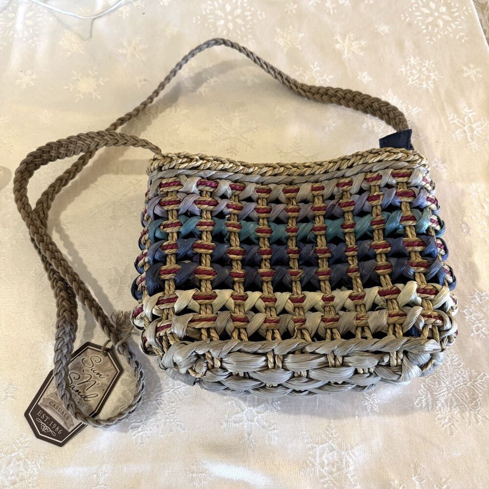 NWT Sun Sand Straw Crossbody Handbag Multicolor Zip Closure Gorgeous